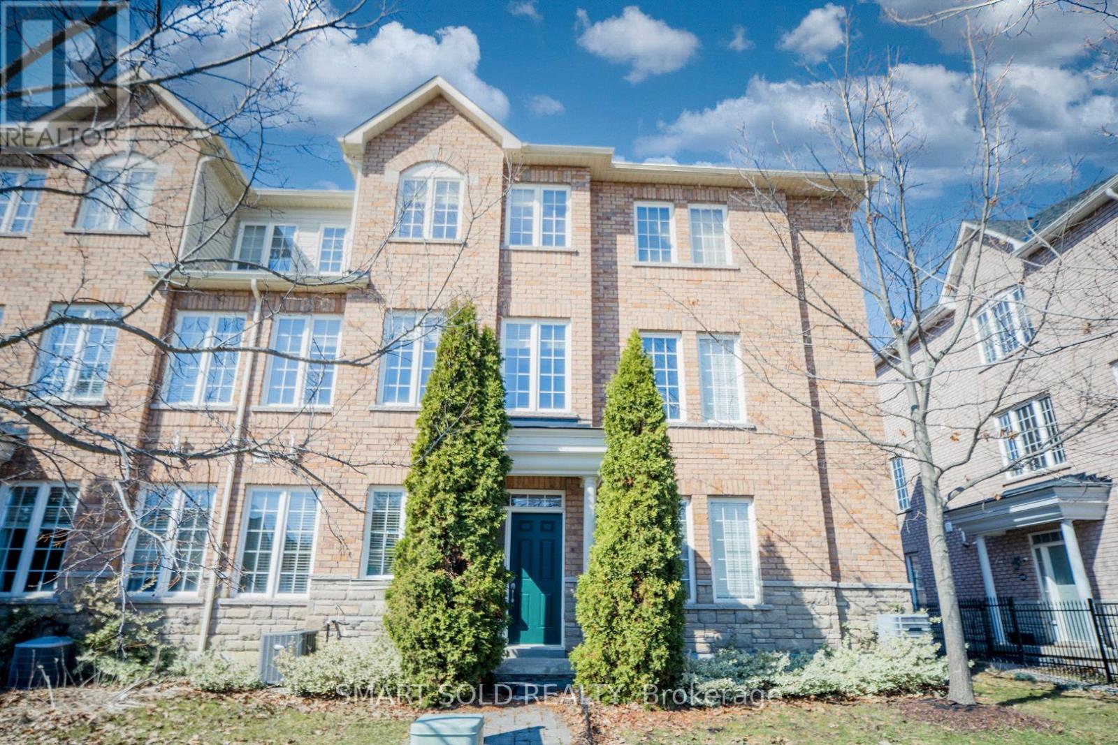 154 YORKLAND STREET, Richmond Hill, Ontario