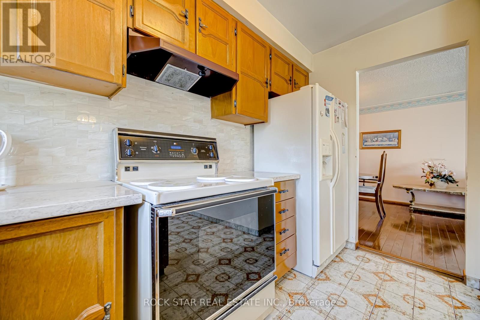 115 Glen Shields Avenue, Vaughan, Ontario  L4K 1S9 - Photo 21 - N12980588