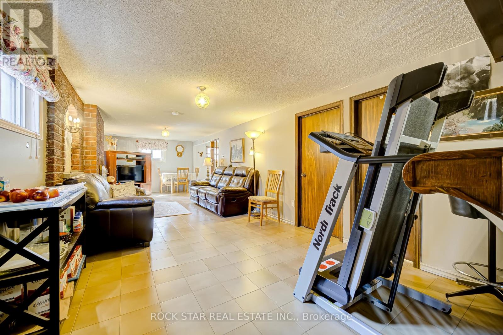 115 Glen Shields Avenue, Vaughan, Ontario  L4K 1S9 - Photo 26 - N12980588