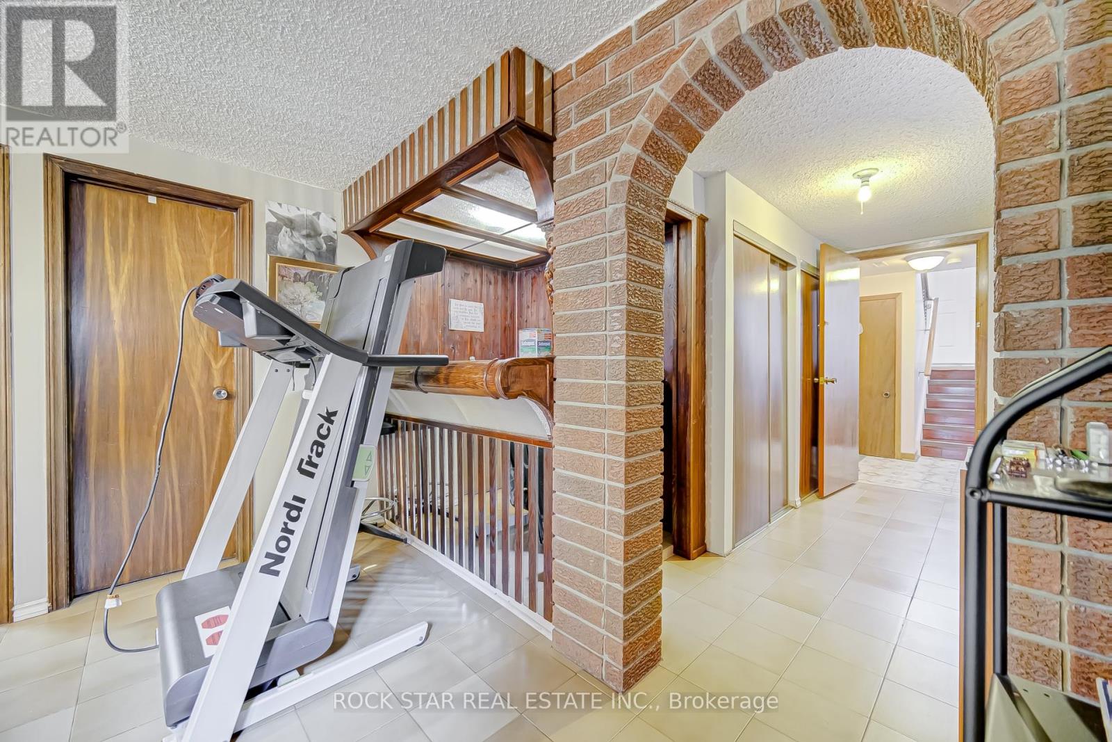 115 Glen Shields Avenue, Vaughan, Ontario  L4K 1S9 - Photo 31 - N12980588