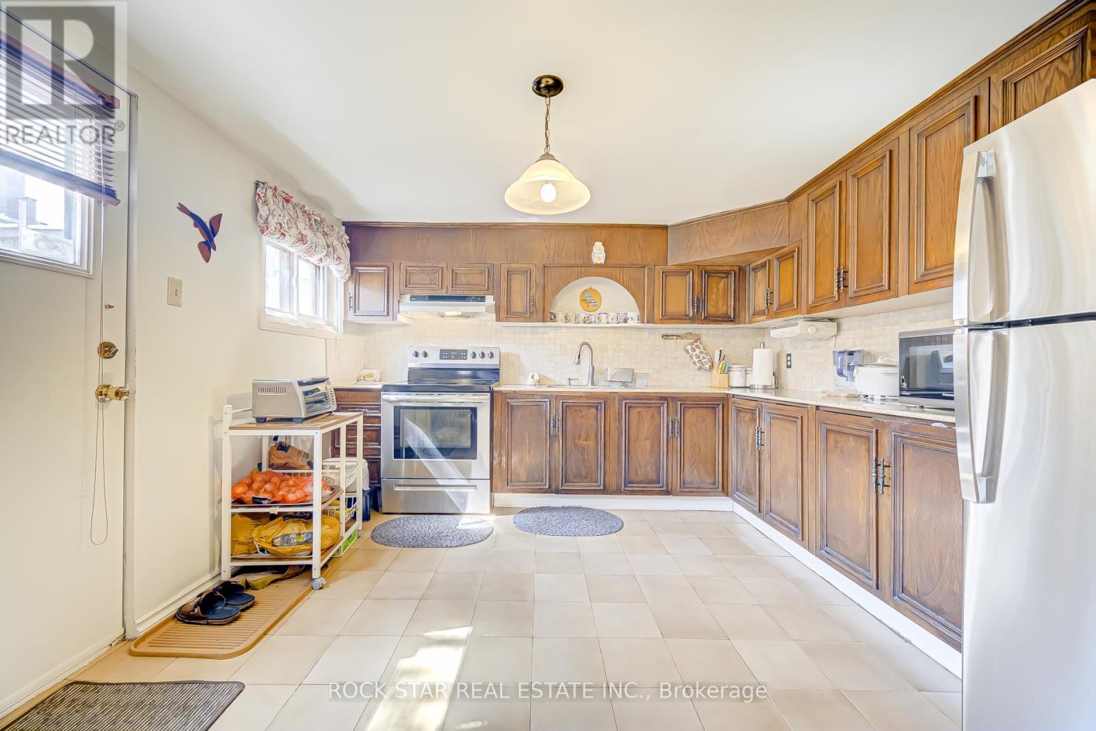 115 Glen Shields Avenue, Vaughan, Ontario  L4K 1S9 - Photo 35 - N12980588