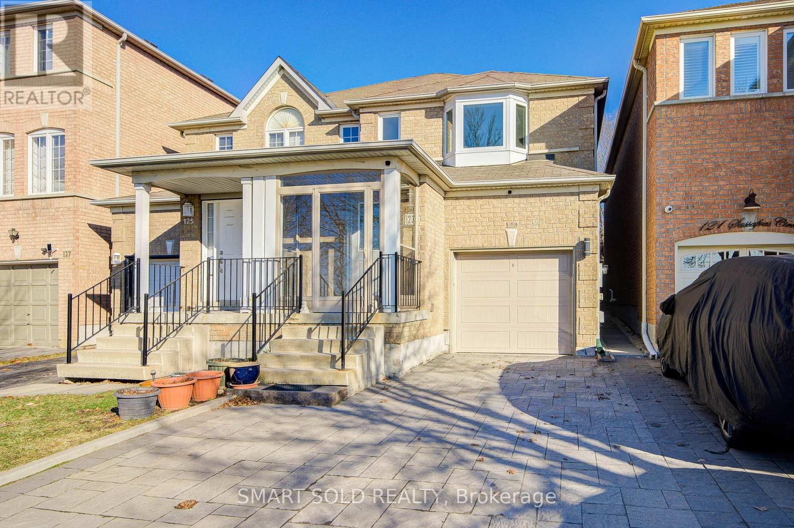 123 SASSAFRAS CIRCLE, Vaughan, Ontario