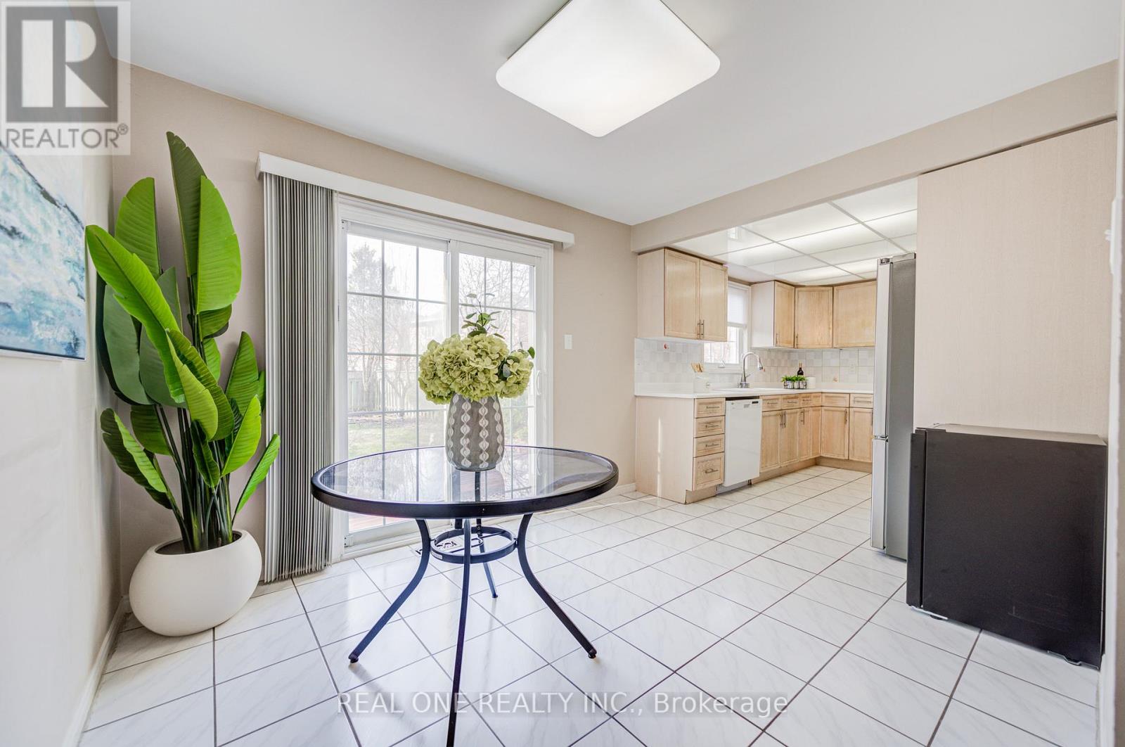 31 Coulter's Mill Gate, Vaughan, Ontario  L4J 6N3 - Photo 16 - N12980618