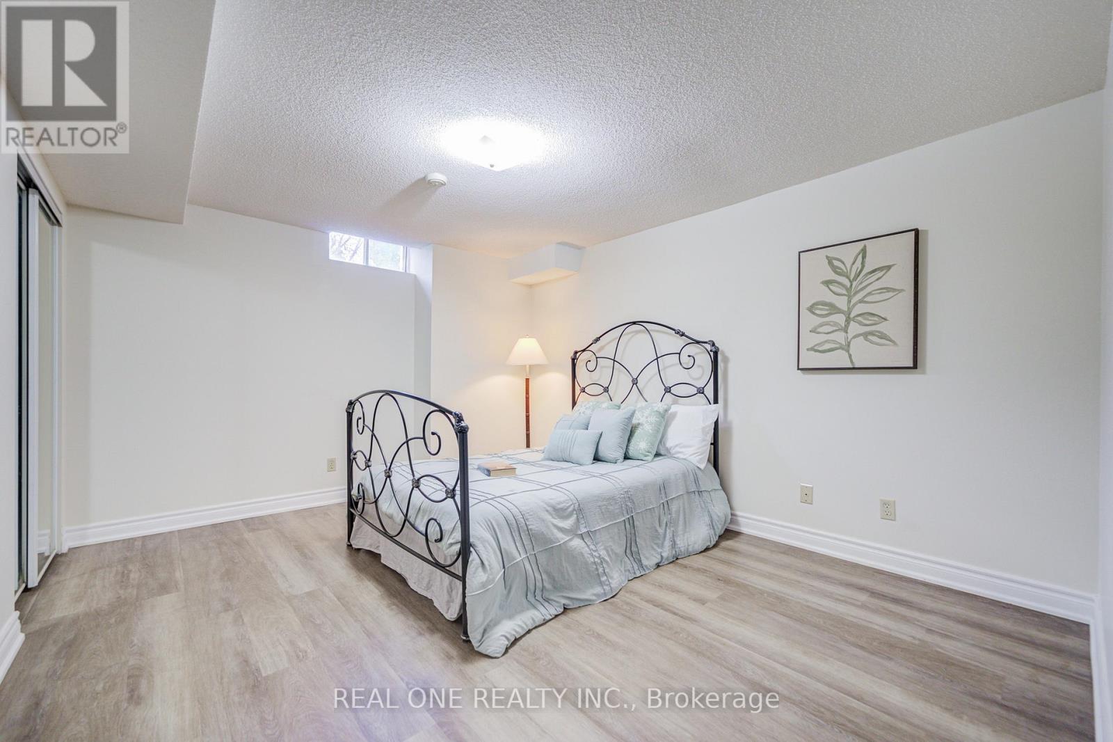 31 Coulter's Mill Gate, Vaughan, Ontario  L4J 6N3 - Photo 39 - N12980618