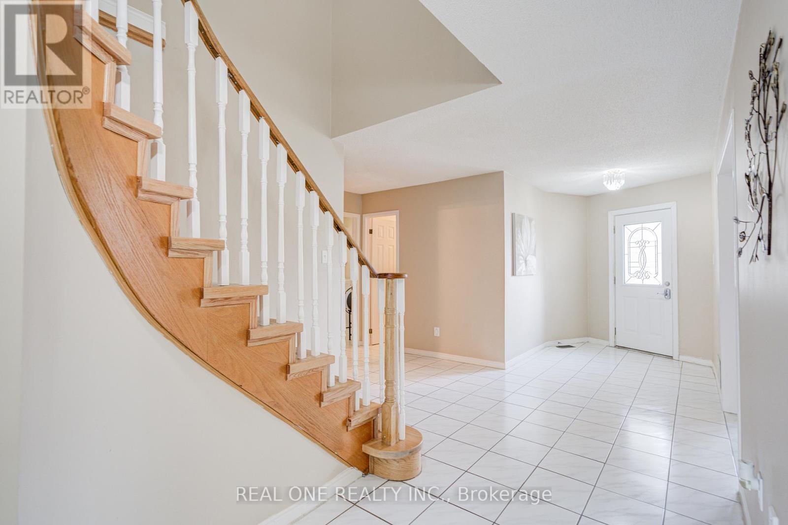 31 Coulter's Mill Gate, Vaughan, Ontario  L4J 6N3 - Photo 6 - N12980618