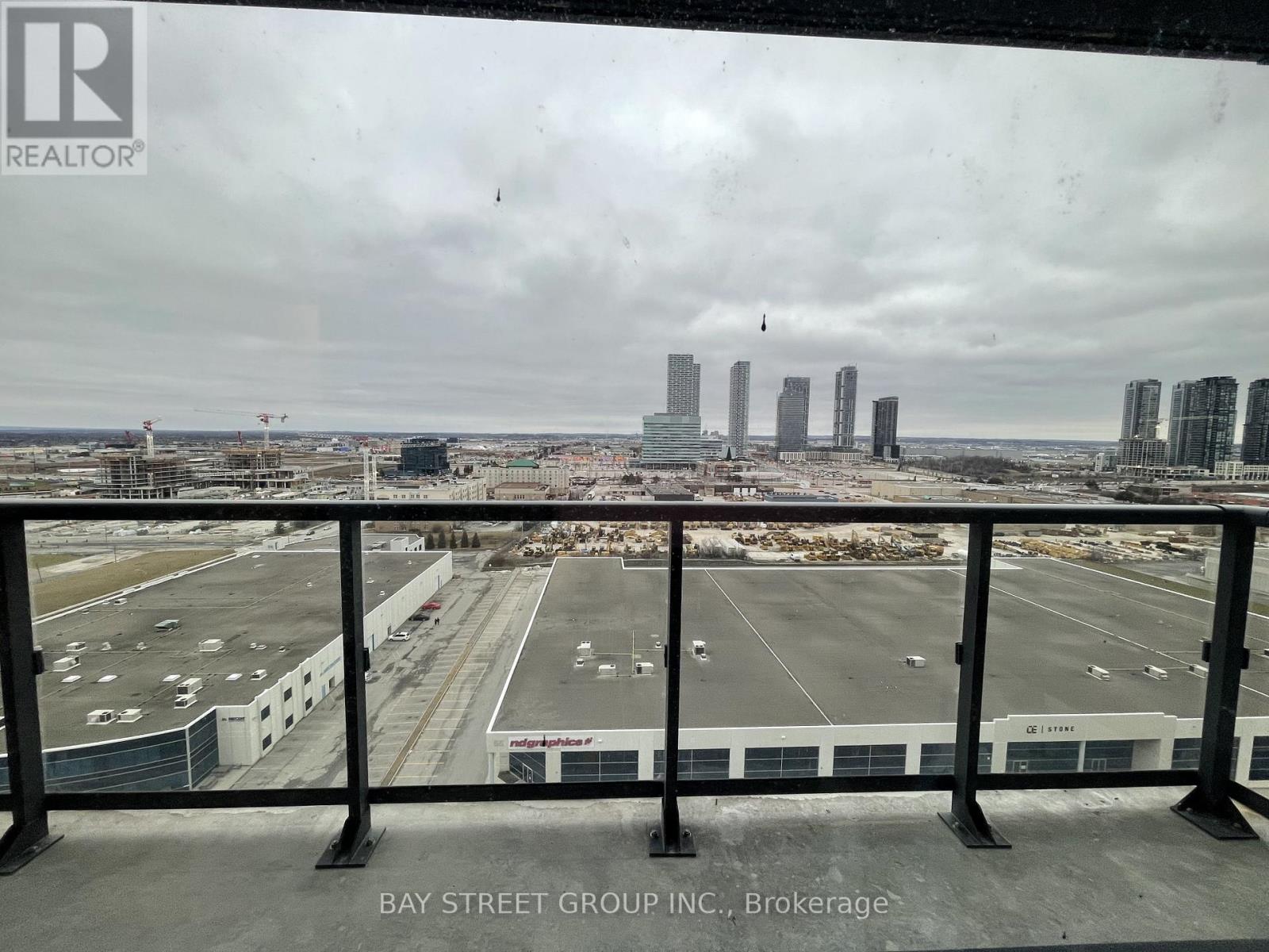 1717 - 10 Honeycrisp Crescent, Vaughan, Ontario  L4K 0M7 - Photo 11 - N12980622