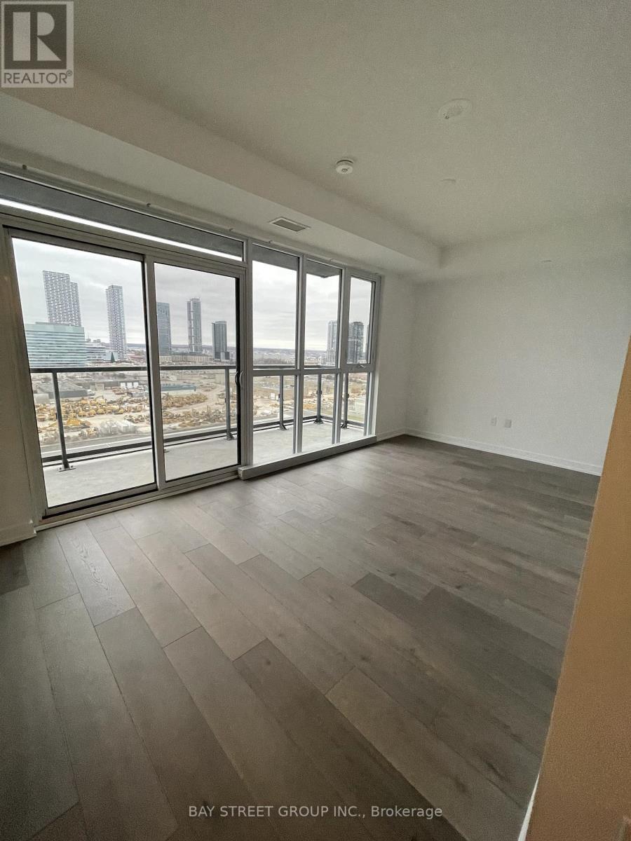 1717 - 10 Honeycrisp Crescent, Vaughan, Ontario  L4K 0M7 - Photo 3 - N12980622