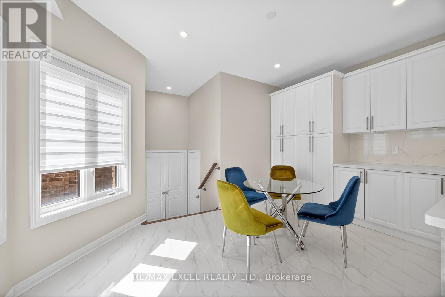 77 Sunnyside Hill Road, Markham, Ontario  L6B 0Z8 - Photo 10 - N12980628