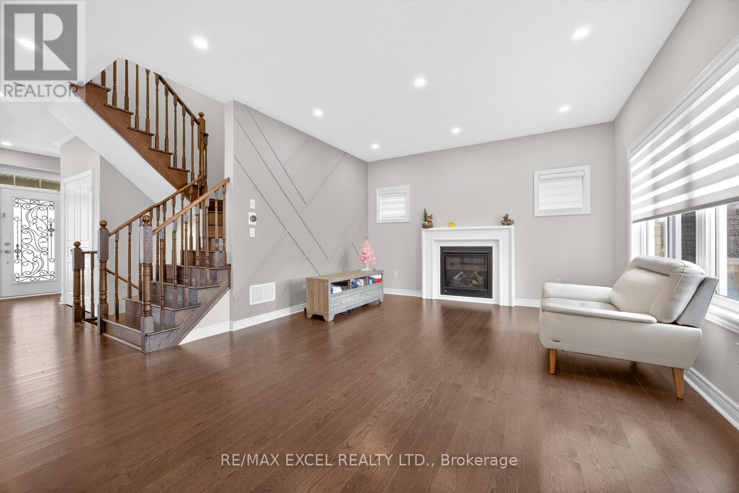 77 Sunnyside Hill Road, Markham, Ontario  L6B 0Z8 - Photo 11 - N12980628