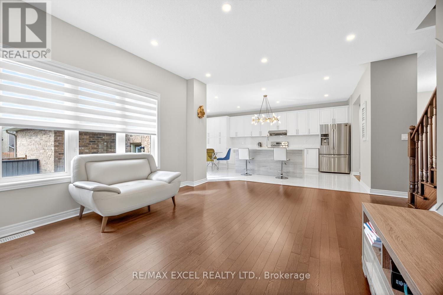 77 Sunnyside Hill Road, Markham, Ontario  L6B 0Z8 - Photo 13 - N12980628