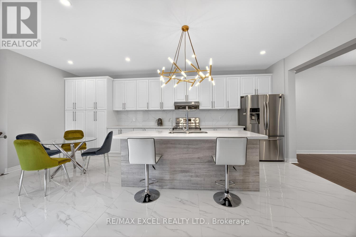 77 Sunnyside Hill Road, Markham, Ontario  L6B 0Z8 - Photo 7 - N12980628