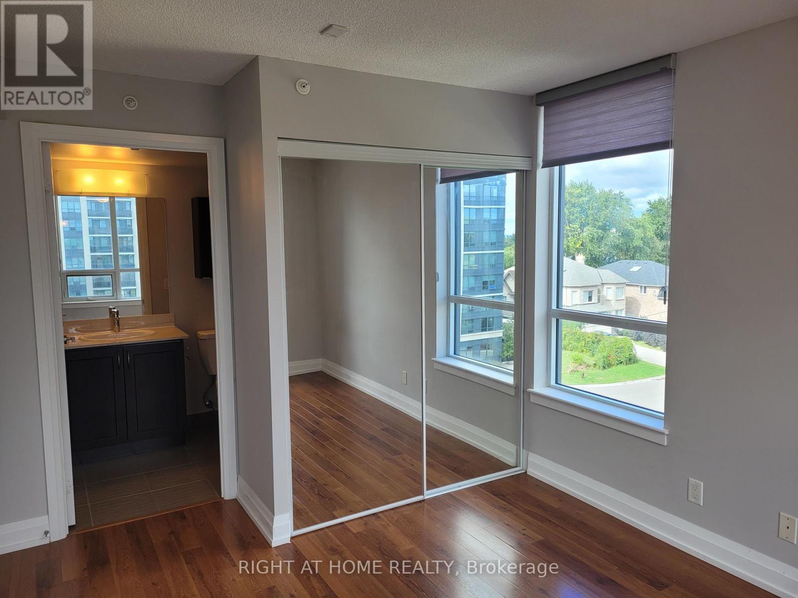 723 - 370 Highway 7 E, Richmond Hill, Ontario  L4B 0C4 - Photo 3 - N12980630