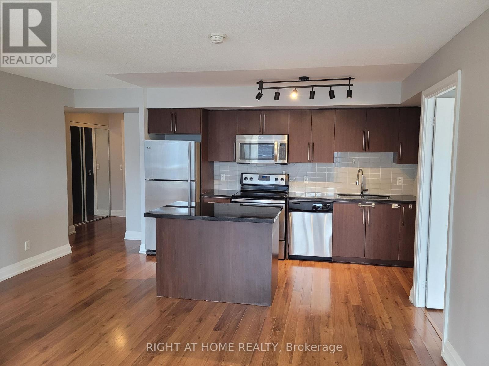 723 - 370 Highway 7 E, Richmond Hill, Ontario  L4B 0C4 - Photo 8 - N12980630