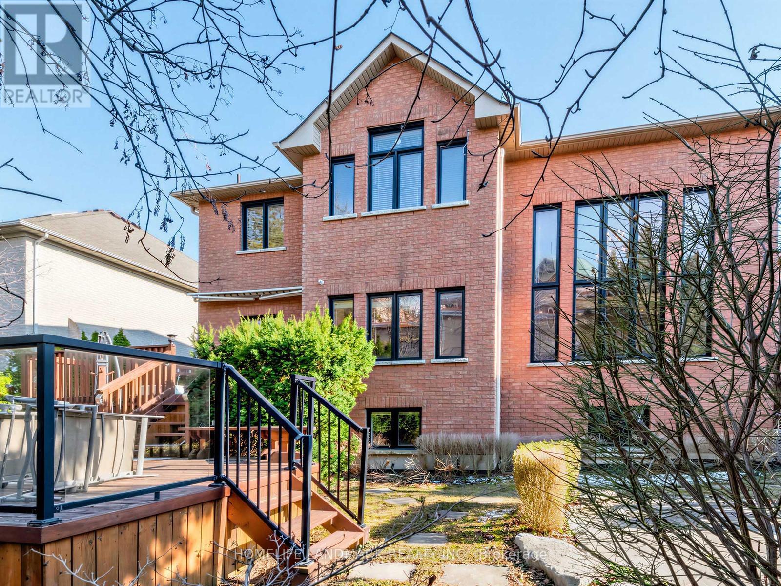 59 Black Walnut Crescent, Richmond Hill, Ontario  L4B 3S3 - Photo 33 - N12980644