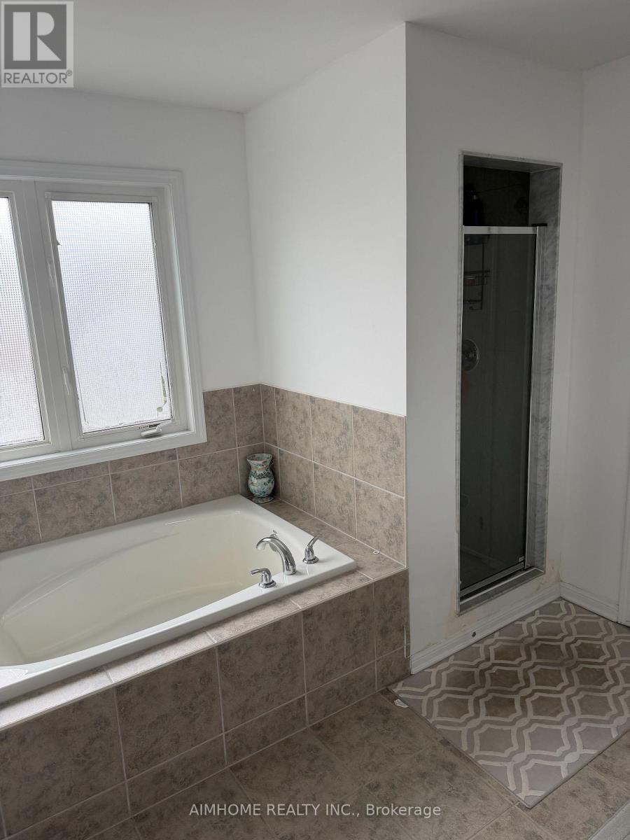 49 Fred Silvester Road, Whitchurch-Stouffville, Ontario  L4A 0J6 - Photo 18 - N12980652