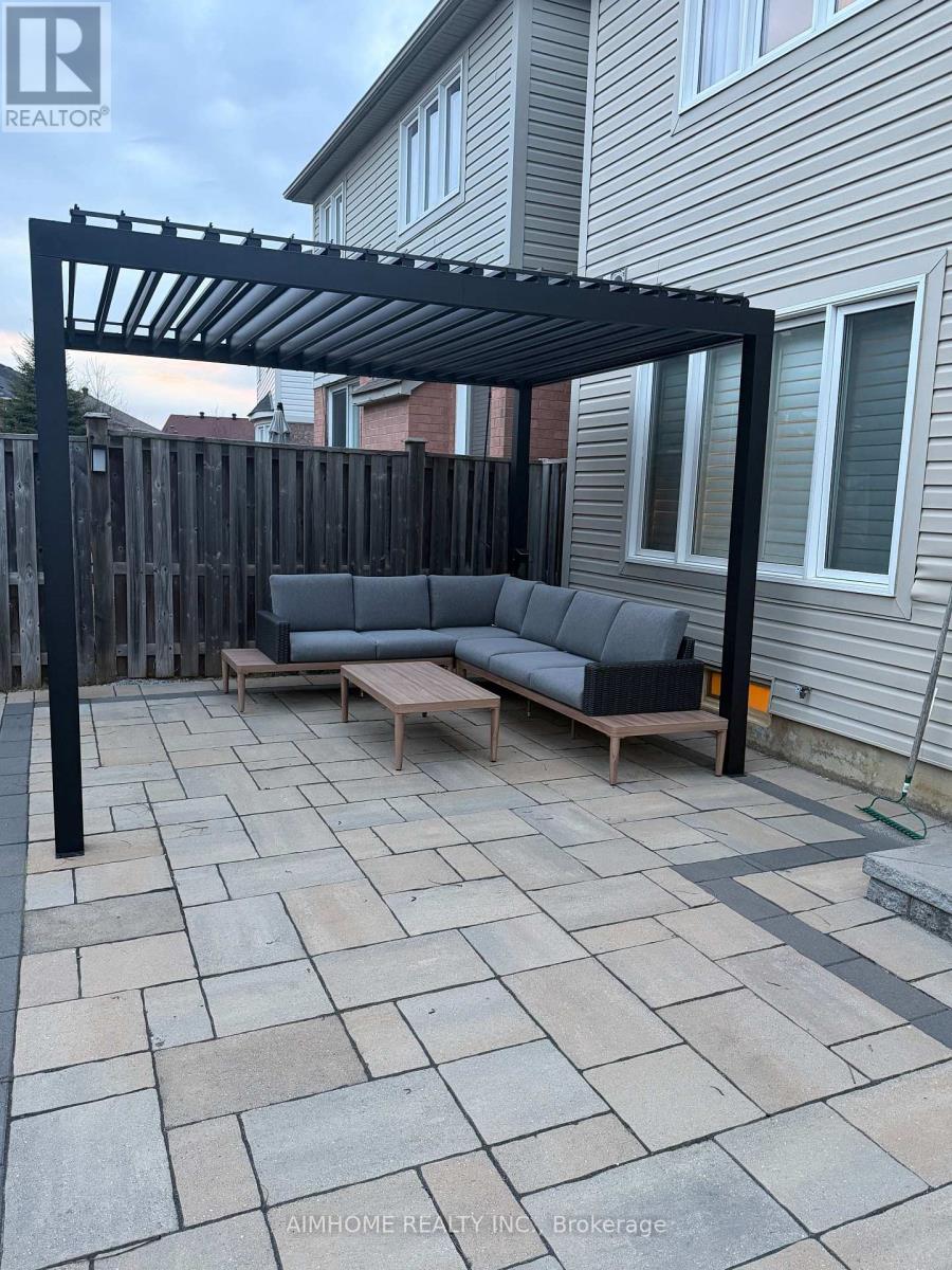 49 Fred Silvester Road, Whitchurch-Stouffville, Ontario  L4A 0J6 - Photo 23 - N12980652