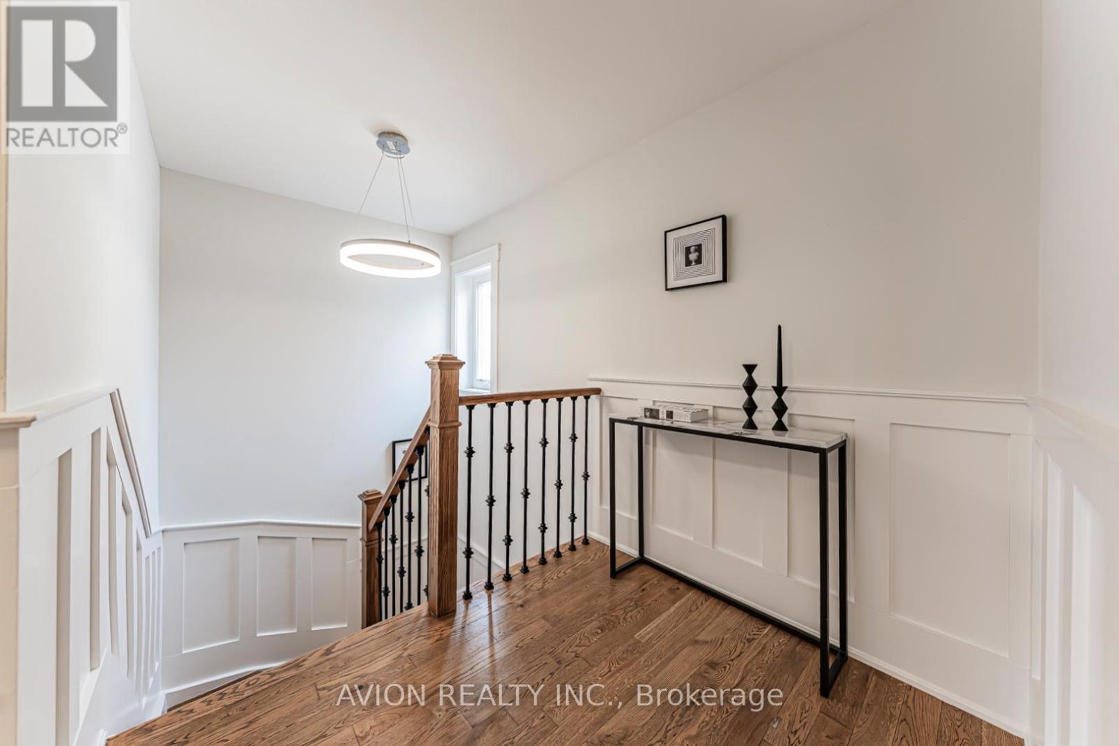 1613 Greenbriar Drive, Oakville, Ontario  L6M 1Y3 - Photo 12 - W12980564