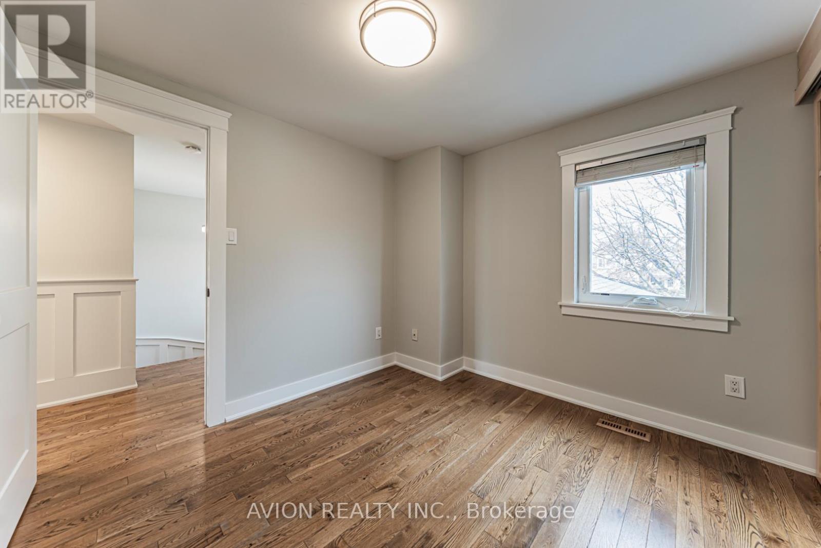 1613 Greenbriar Drive, Oakville, Ontario  L6M 1Y3 - Photo 23 - W12980564