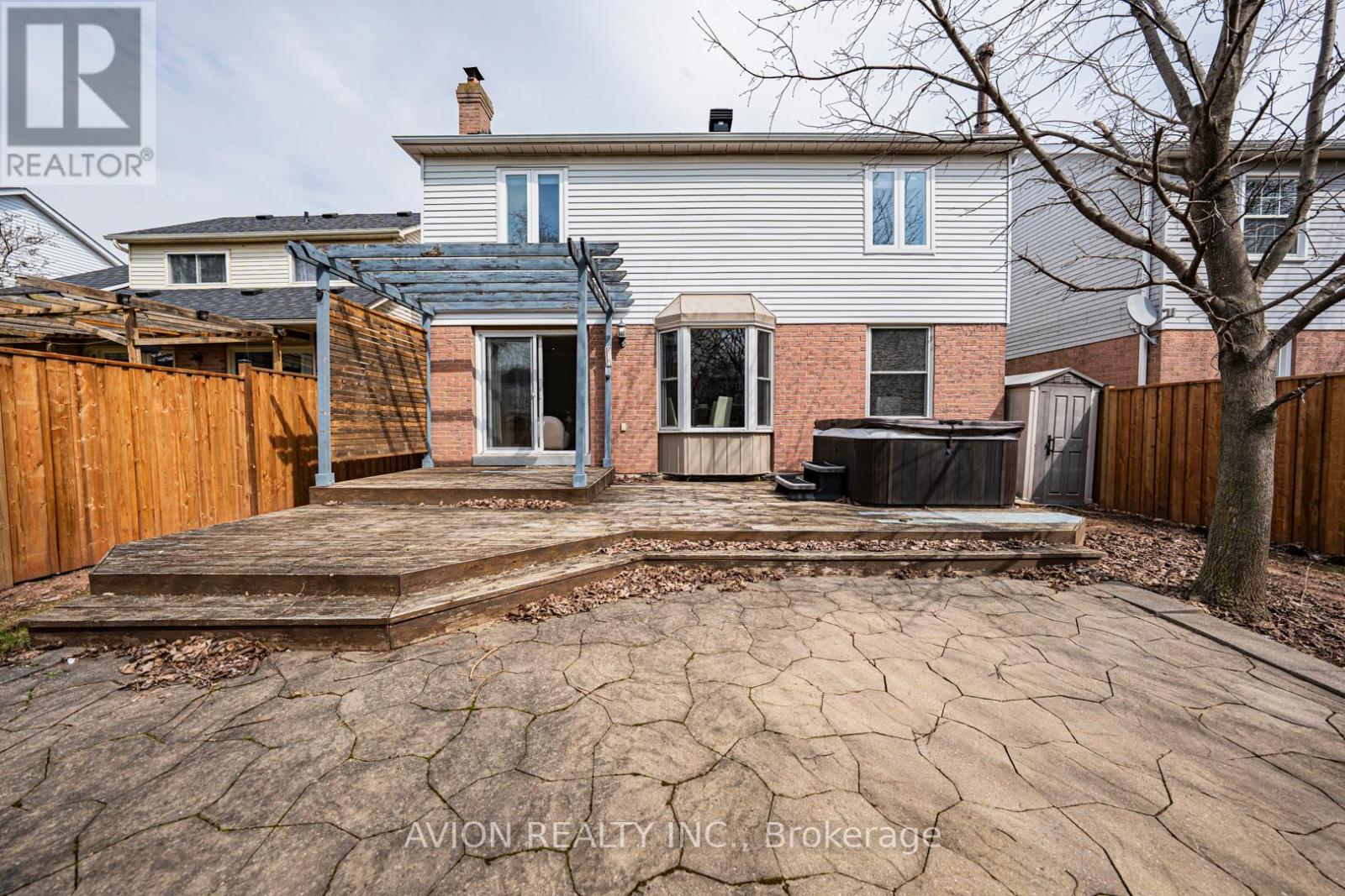 1613 Greenbriar Drive, Oakville, Ontario  L6M 1Y3 - Photo 35 - W12980564