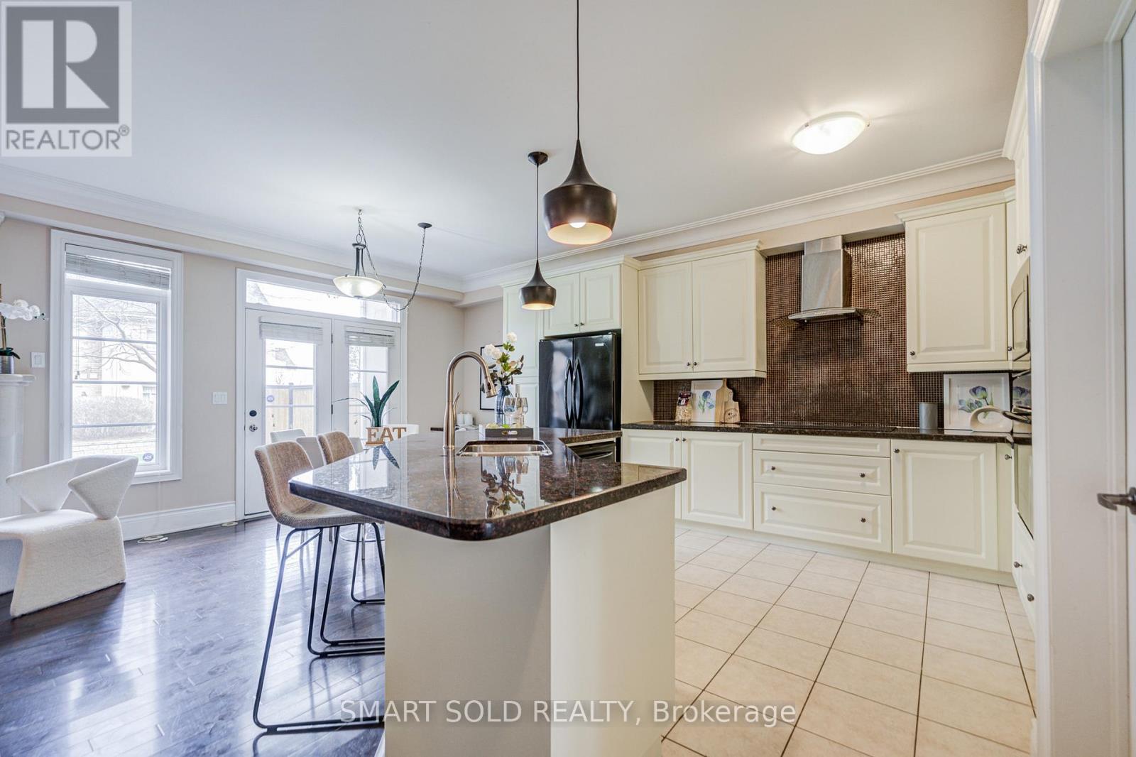 4123 Shipp Drive, Mississauga, Ontario  L4Z 0A7 - Photo 17 - W12980572