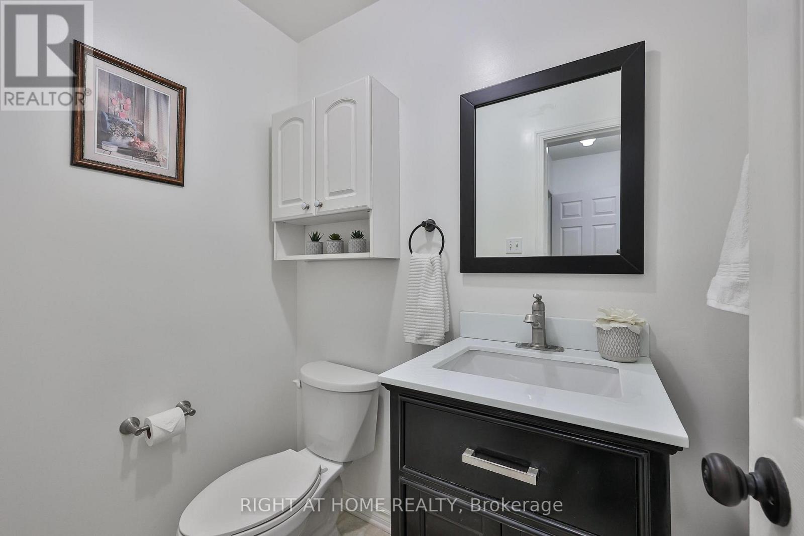 12 Anglers Catch Lane, Brampton, Ontario  L6R 2A5 - Photo 16 - W12980614