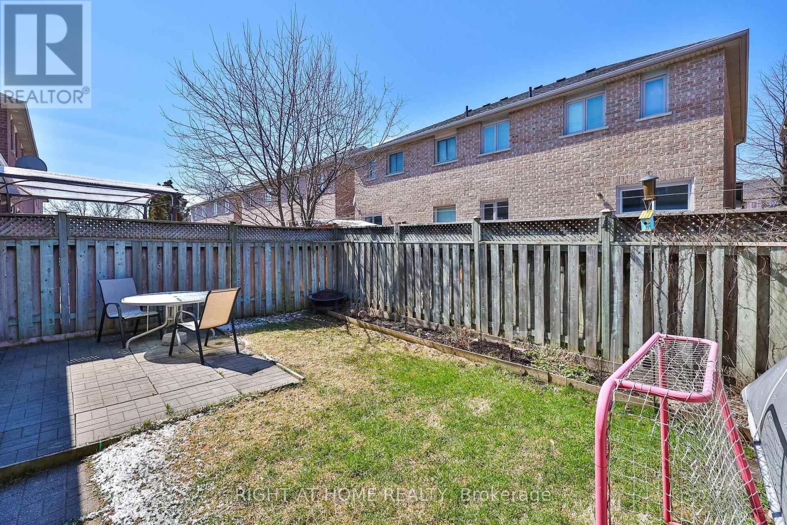 12 Anglers Catch Lane, Brampton, Ontario  L6R 2A5 - Photo 31 - W12980614