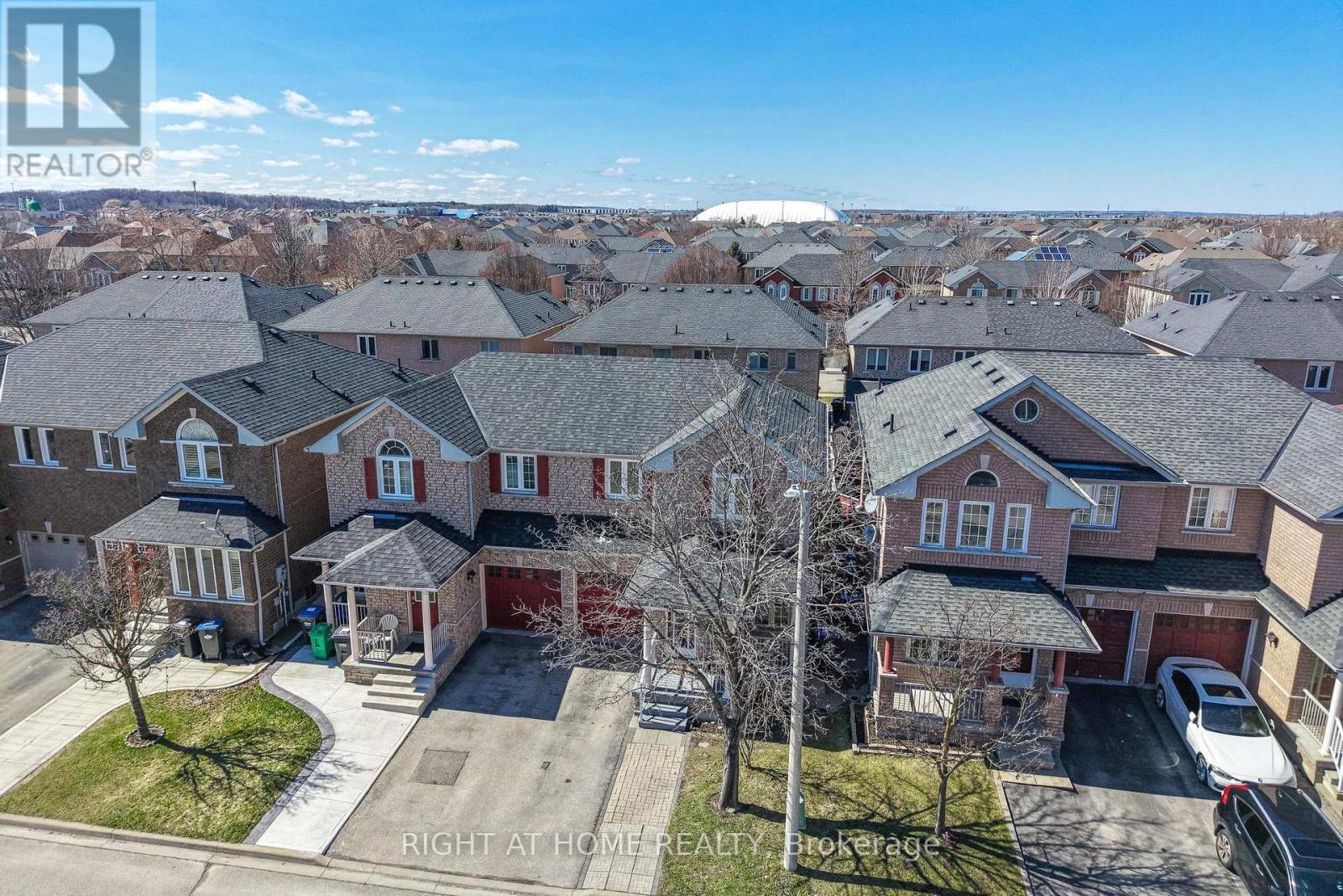 12 Anglers Catch Lane, Brampton, Ontario  L6R 2A5 - Photo 36 - W12980614