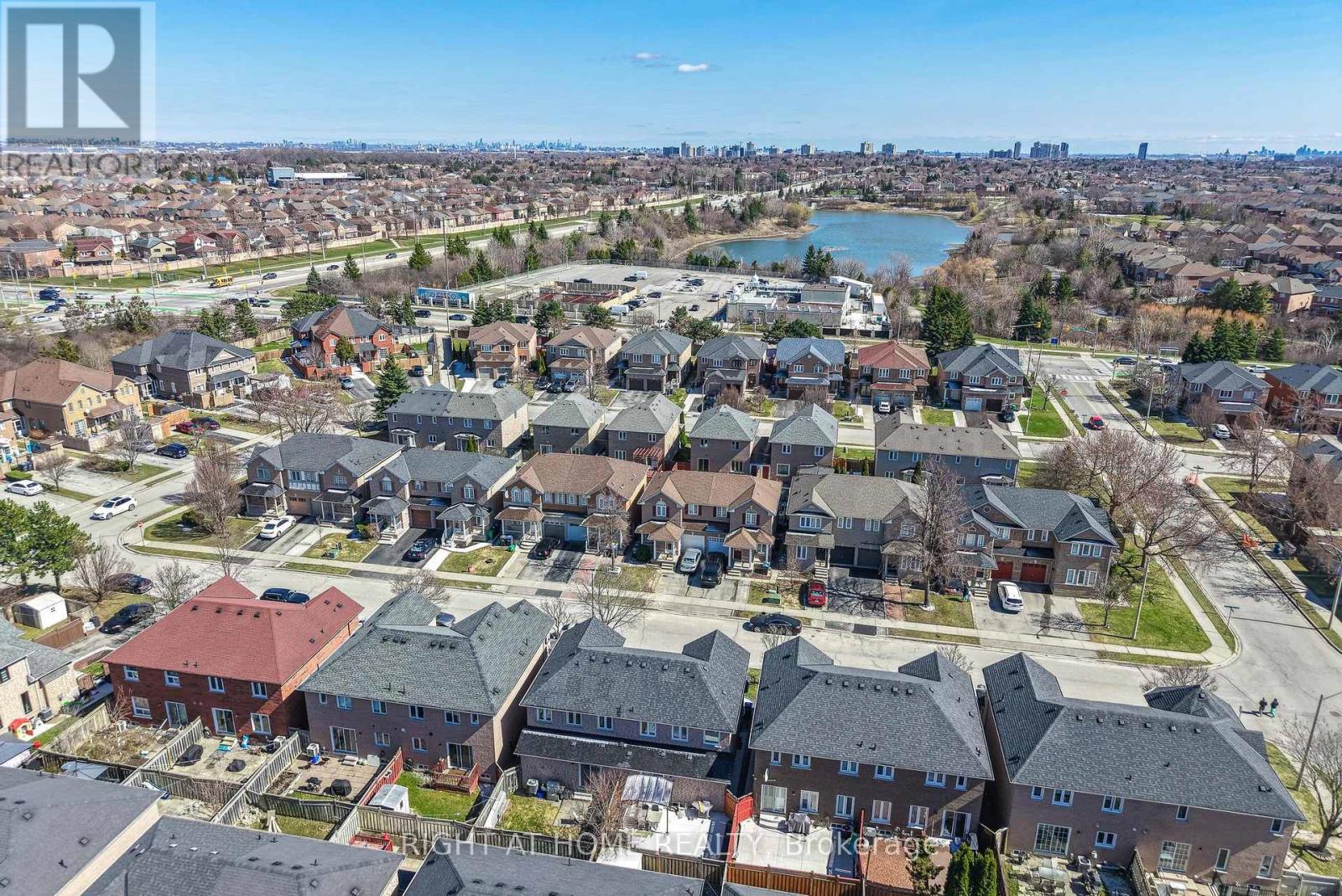 12 Anglers Catch Lane, Brampton, Ontario  L6R 2A5 - Photo 44 - W12980614