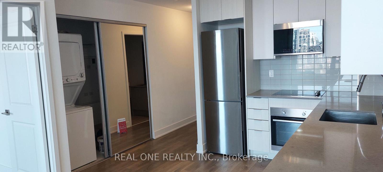 706 - 297 Oak Walk Drive, Oakville, Ontario  L6H 6Z3 - Photo 8 - W12980638