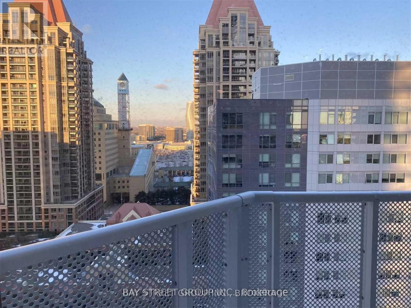 1705 - 4065 Confederation Parkway, Mississauga, Ontario  L5B 0L4 - Photo 14 - W12980662