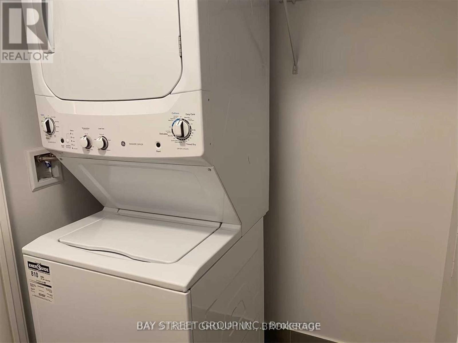 1705 - 4065 Confederation Parkway, Mississauga, Ontario  L5B 0L4 - Photo 15 - W12980662