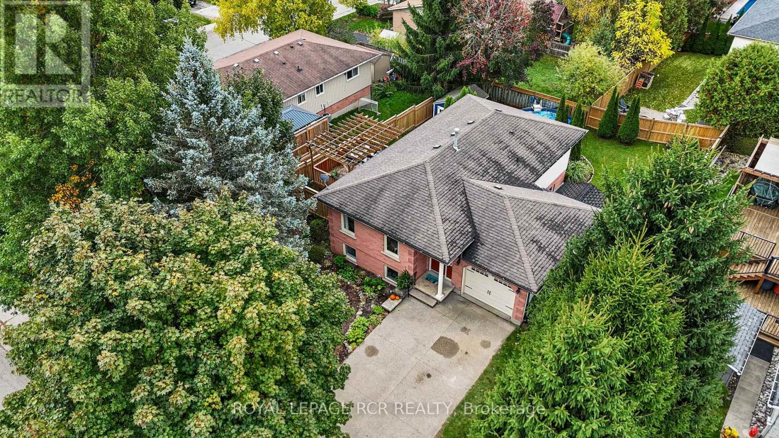 56 Wilson Crescent, Centre Wellington, Ontario  N0B 1S0 - Photo 37 - X12980568