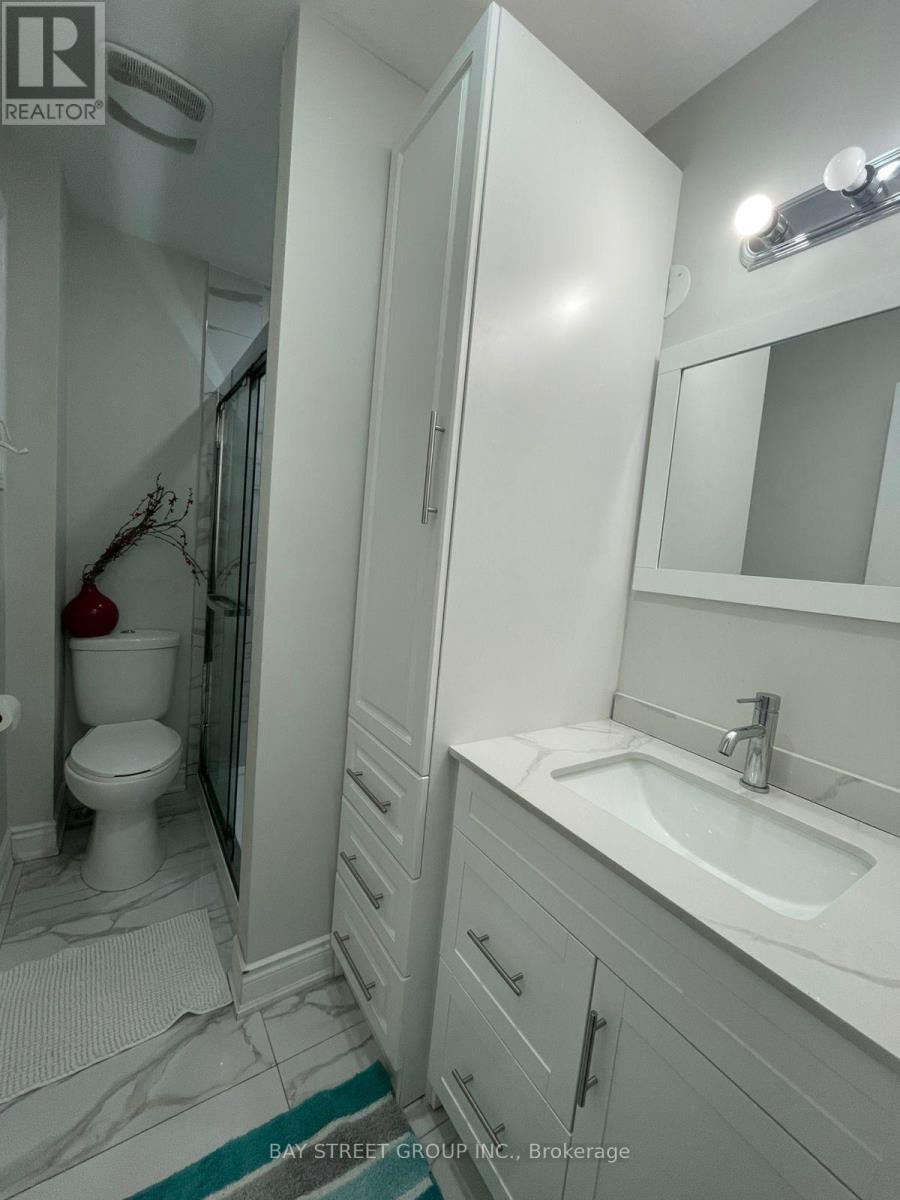 11 Drakes Drive, Hamilton, Ontario  L8E 4G4 - Photo 6 - X12980592