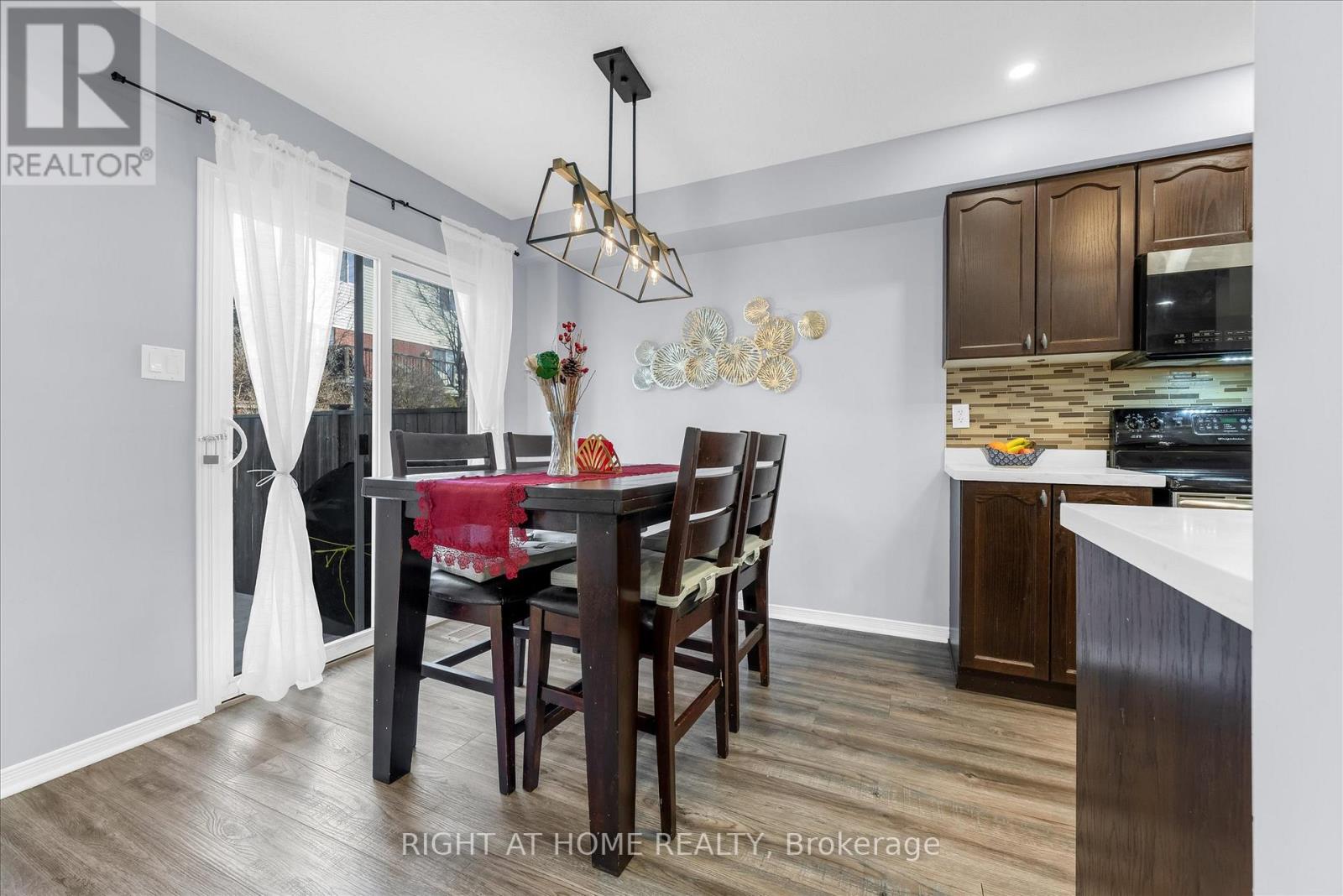 175 Sims Estate Drive, Kitchener, Ontario  N2A 0A6 - Photo 10 - X12980636