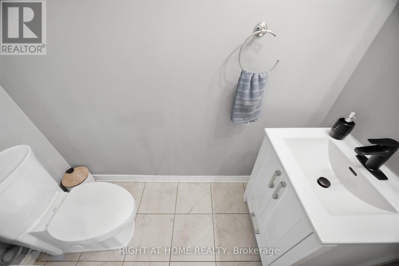 165 Berkshire Drive N, Wellington North, Ontario  N0G 1A0 - Photo 20 - X12980656