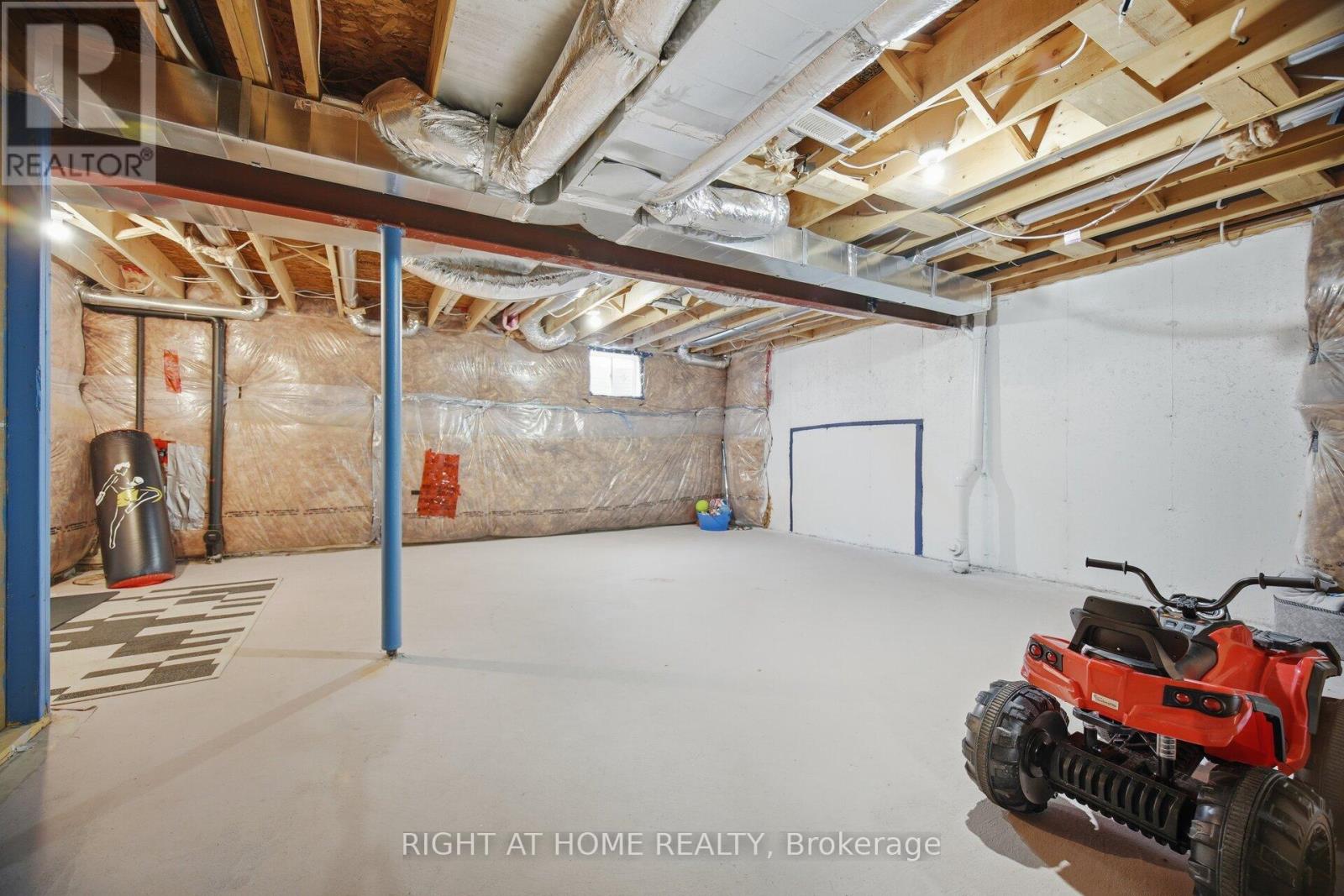 165 Berkshire Drive N, Wellington North, Ontario  N0G 1A0 - Photo 38 - X12980656