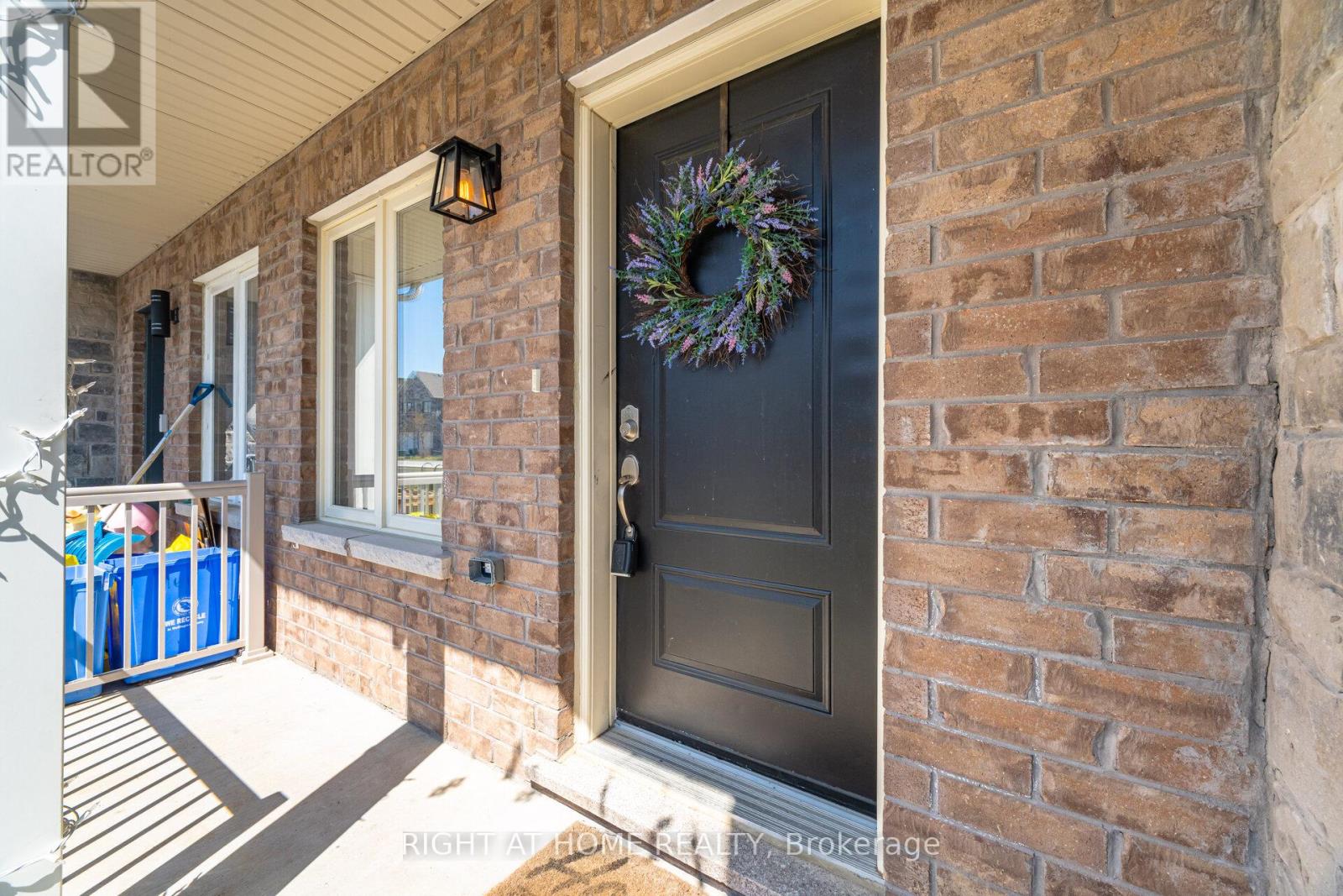 165 Berkshire Drive N, Wellington North, Ontario  N0G 1A0 - Photo 6 - X12980656