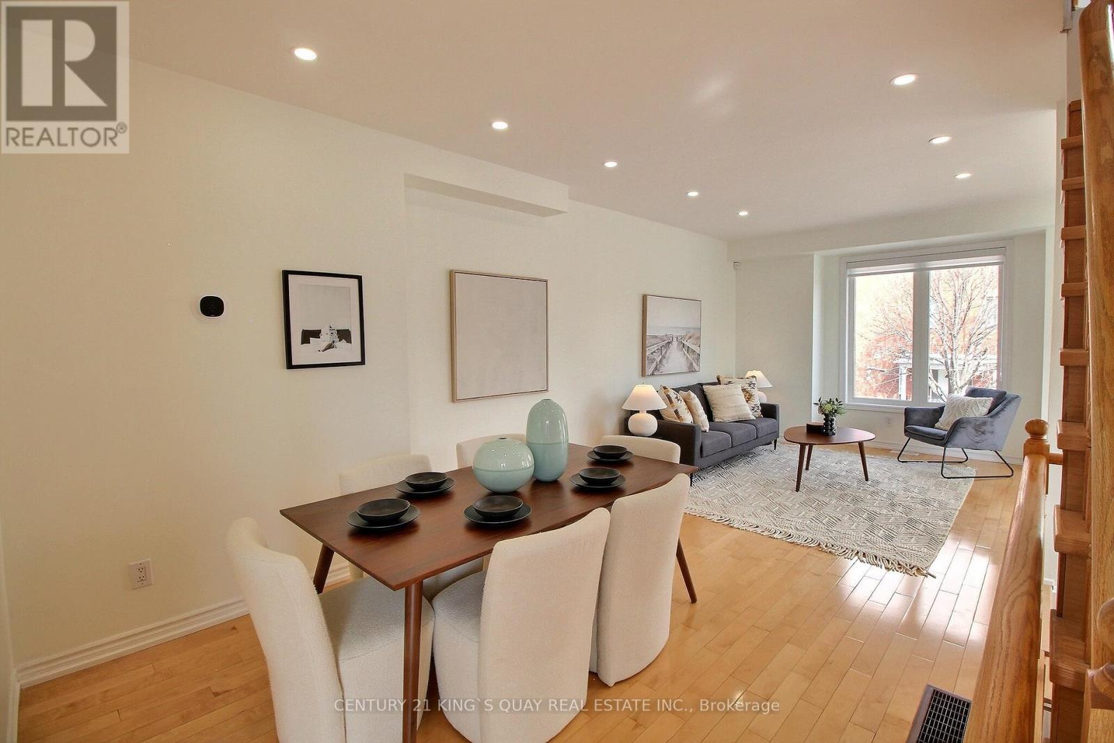 40 Leitchcroft Crescent, Markham, Ontario  L3T 7W1 - Photo 3 - N12978996