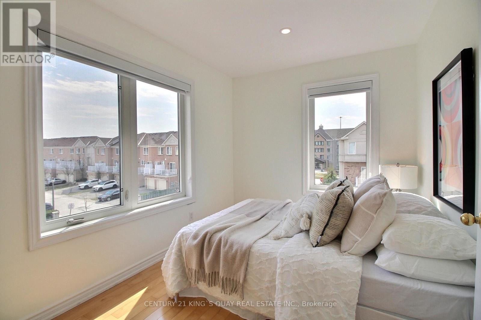 40 Leitchcroft Crescent, Markham, Ontario  L3T 7W1 - Photo 25 - N12978996