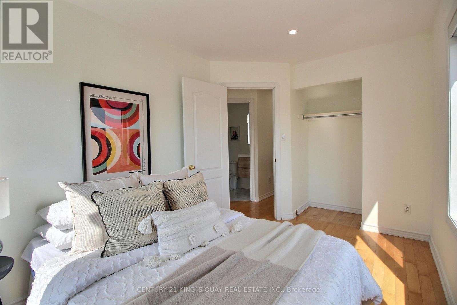 40 Leitchcroft Crescent, Markham, Ontario  L3T 7W1 - Photo 27 - N12978996