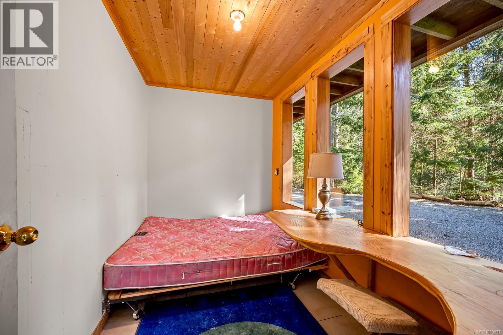 421 Whaletown Rd, Cortes Island, British Columbia  V0P 1Z0 - Photo 24 - 1030937