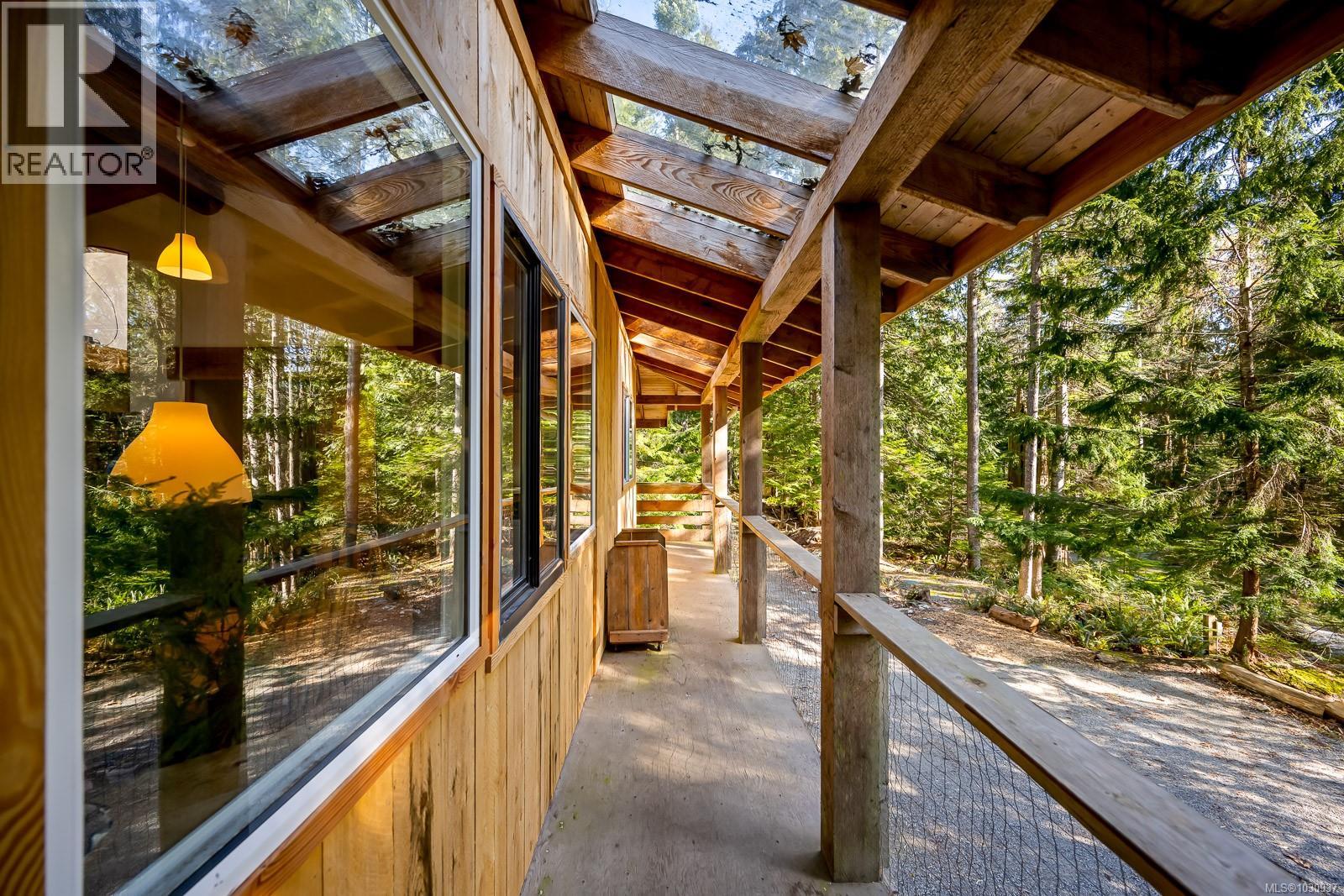 421 Whaletown Rd, Cortes Island, British Columbia  V0P 1Z0 - Photo 23 - 1030937