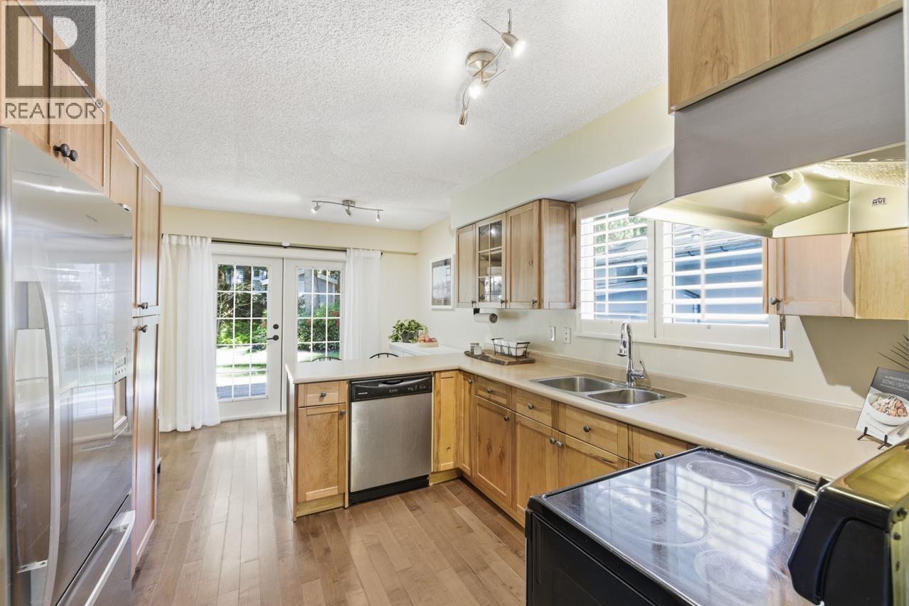 1762 Evelyn Street, North Vancouver, British Columbia V7K 1V1 - Photo 14 - R3109115