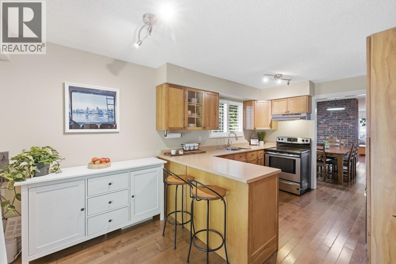 1762 Evelyn Street, North Vancouver, British Columbia V7K 1V1 - Photo 12 - R3109115