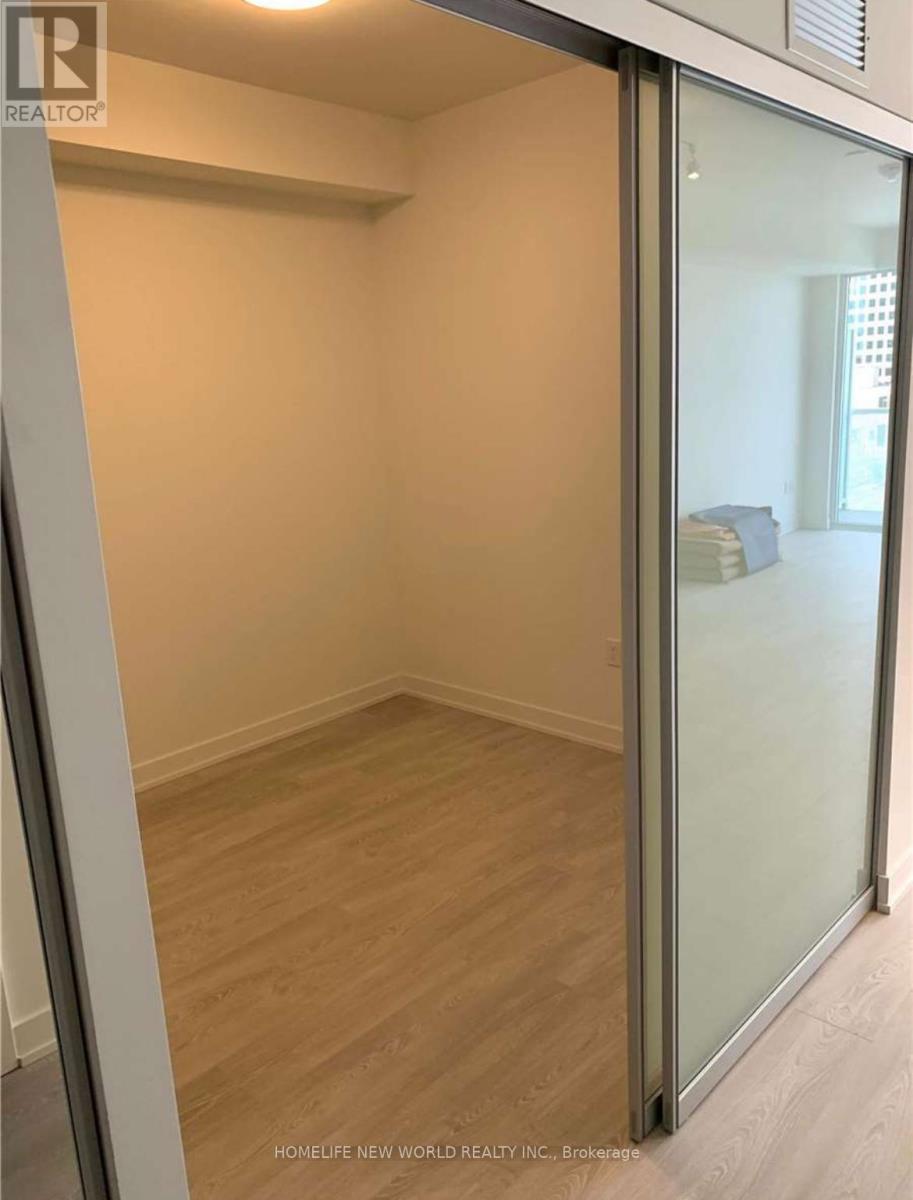 516 - 15 Queens Quay E, Toronto, Ontario  M5E 0A4 - Photo 8 - C12980680