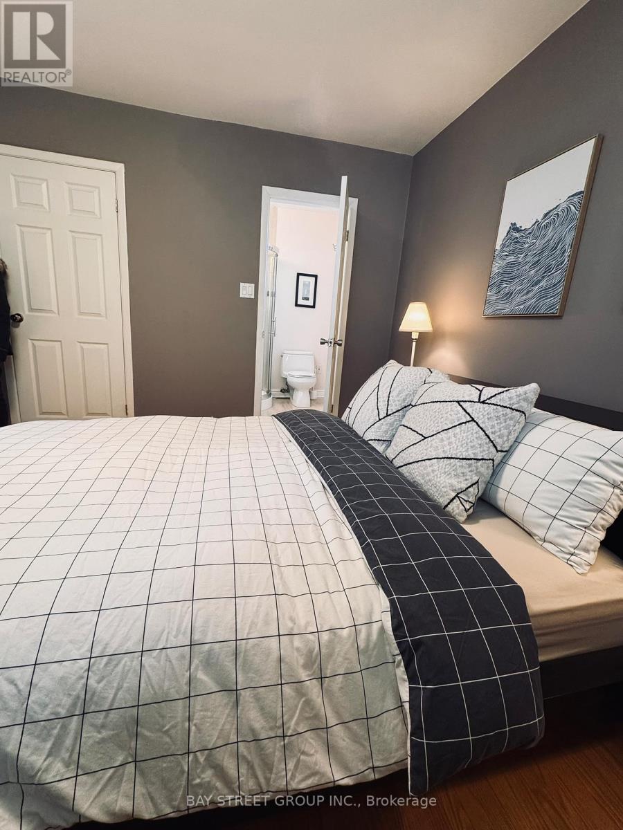 43 Appian Drive, Toronto, Ontario  M2J 2P8 - Photo 11 - C12980710