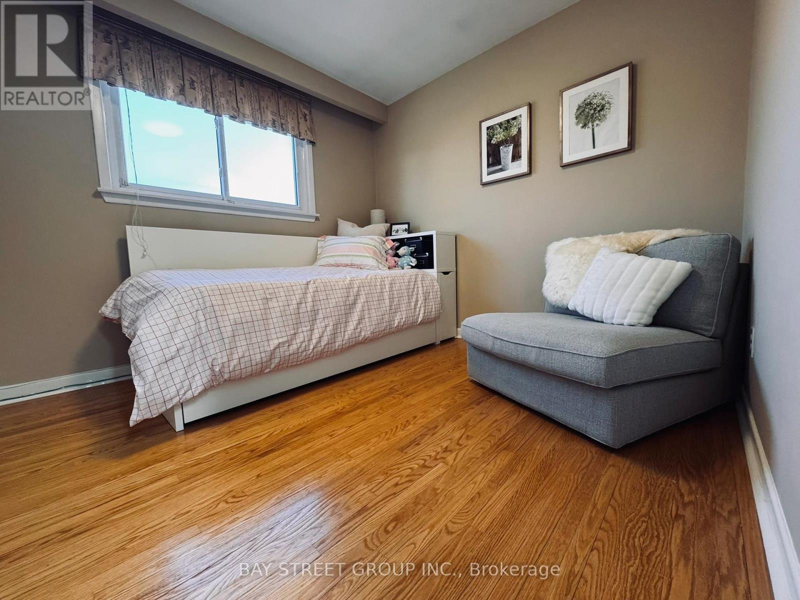 43 Appian Drive, Toronto, Ontario  M2J 2P8 - Photo 14 - C12980710