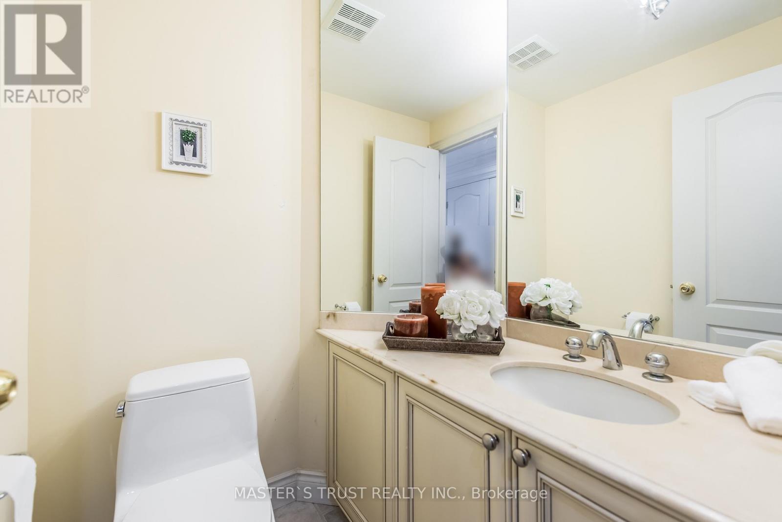 242 Empress Avenue, Toronto, Ontario  M2N 3T9 - Photo 11 - C12980718