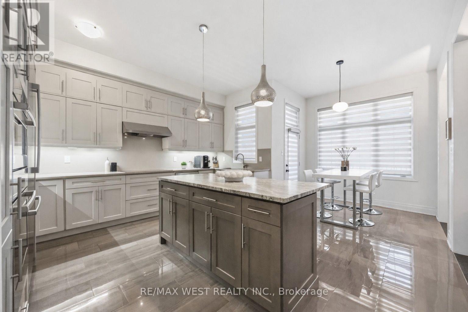 497 Kleinburg Summit Way, Vaughan, Ontario  L4H 4T5 - Photo 10 - N12980684