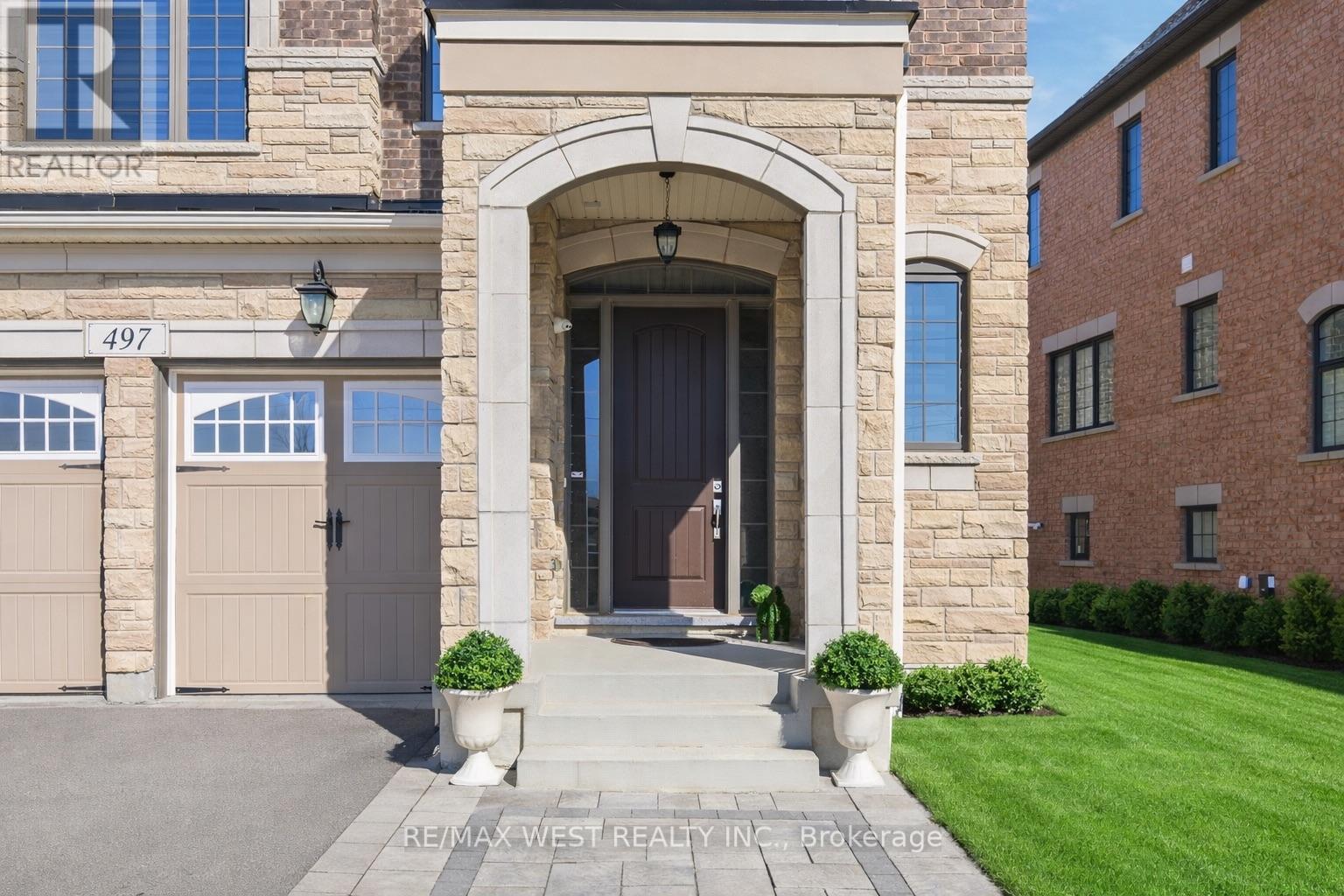 497 Kleinburg Summit Way, Vaughan, Ontario  L4H 4T5 - Photo 2 - N12980684